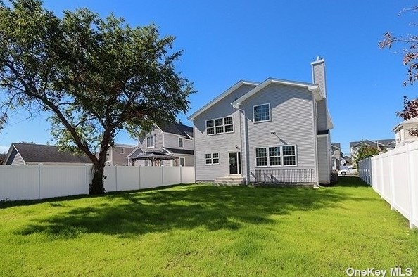3355 Woodward Ave, North Wantagh, NY 11793