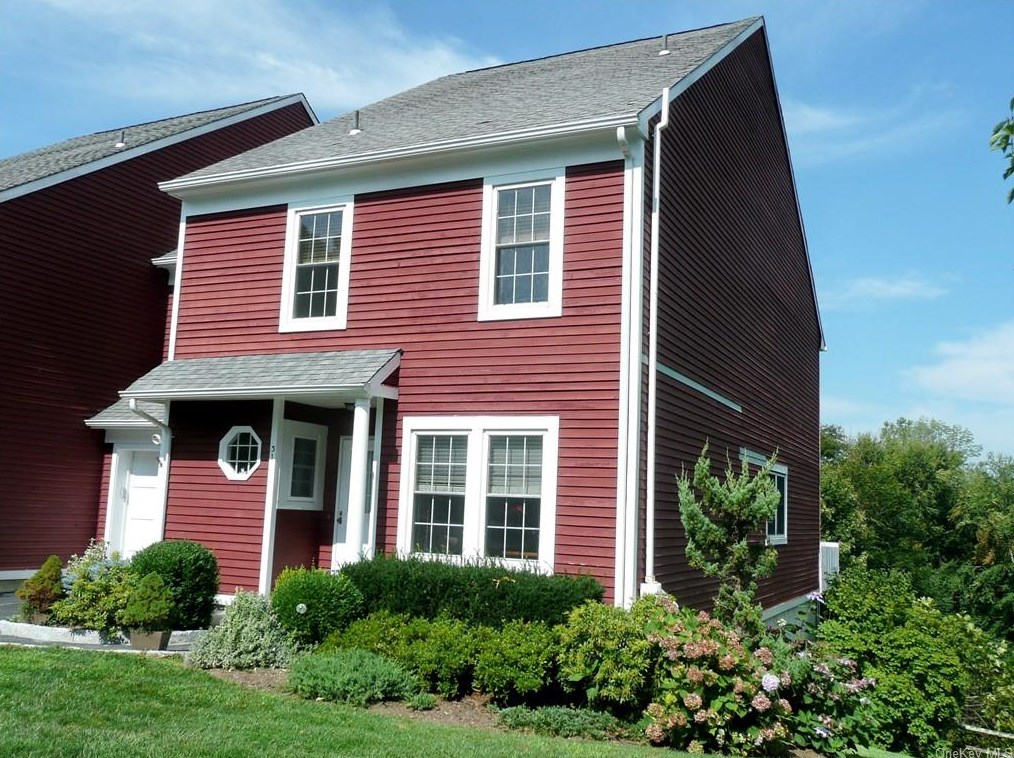 21 Croton Lake Rd, Katonah, NY 10536-1315