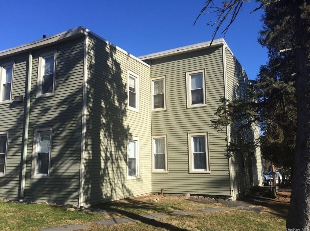 67 Wisner Ave, Newburgh, NY 12550-4053