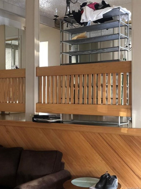 115 Ridgewood Ave, Yonkers NY 10704-2303 exterior