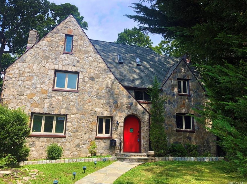 234 Douglas Pl, Mount Vernon, NY 10552