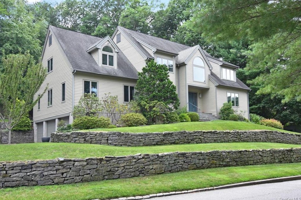 8 Palliser Rd, Irvington On Hudson, NY 10533-2019