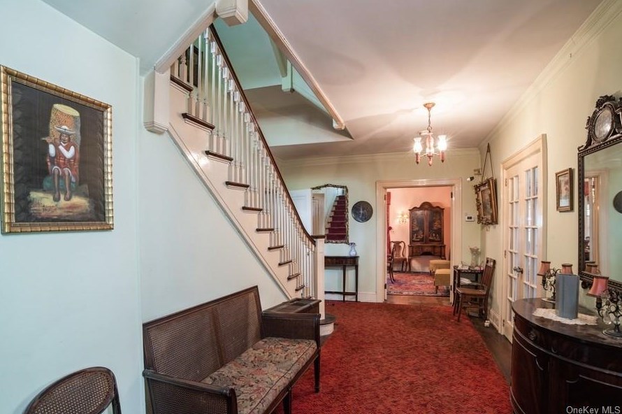 27 Berkeley Ave, Yonkers NY 10705-3712 exterior