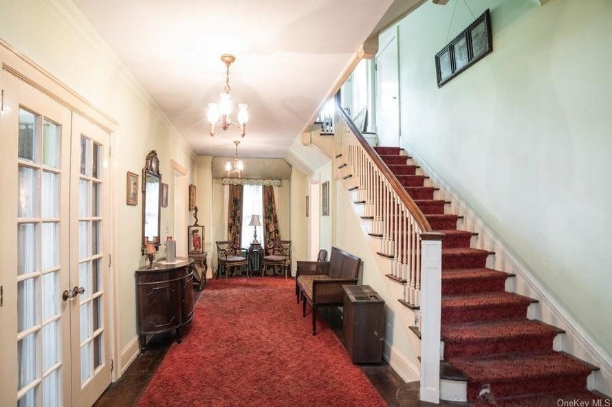 27 Berkeley Ave, Yonkers NY 10705-3712 exterior