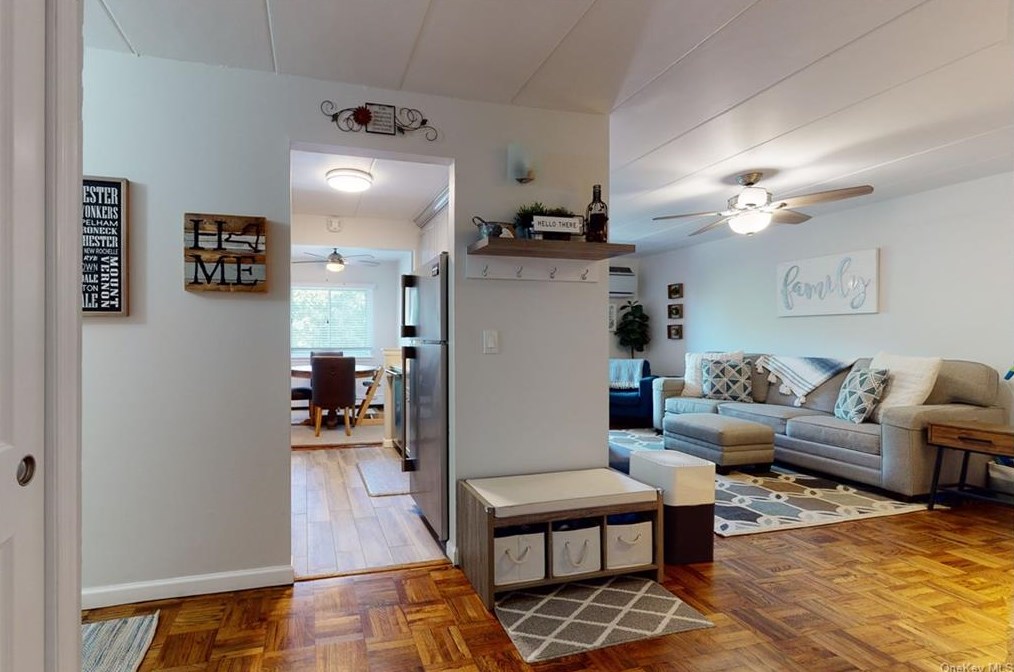 372 Central Park Ave #3t, Scarsdale, NY 10583