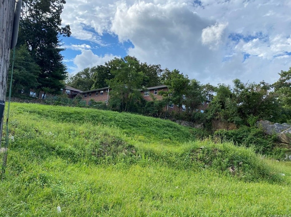 851 Palisade Ave, Yonkers, NY 10703-1519