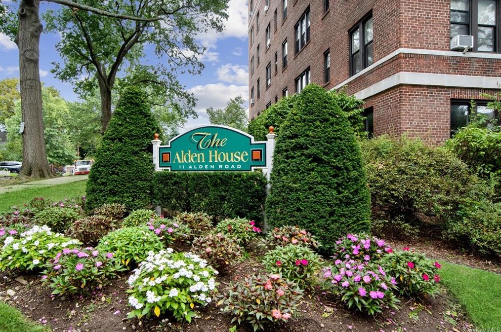 11 Alden Rd #5e, Larchmont, NY 10538