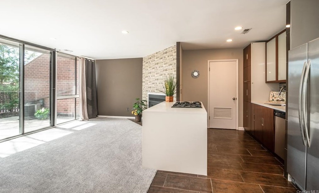 150 N Bedford Rd #d  4, Chappaqua, NY 10514