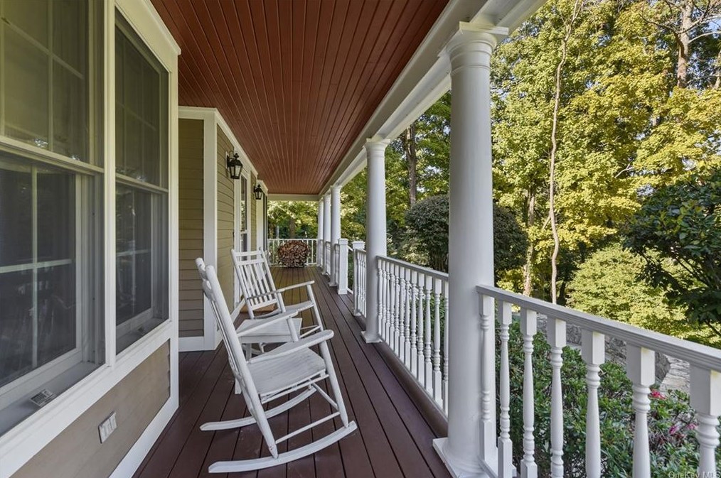 11 Lambert Rdg, Cross River, NY 10518-1123