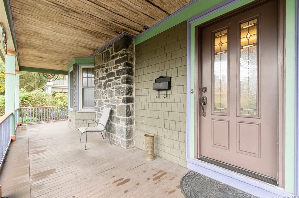 816 Stuart Ave, Mamaroneck, NY 10543-4121