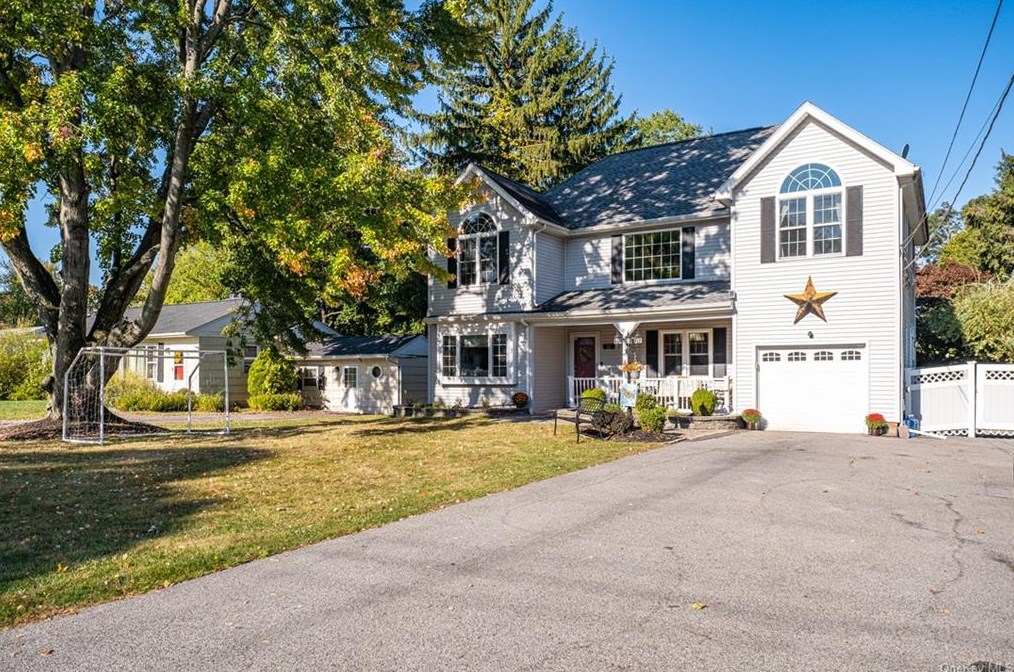 33 Cross St, Newburgh, NY 12553-7606