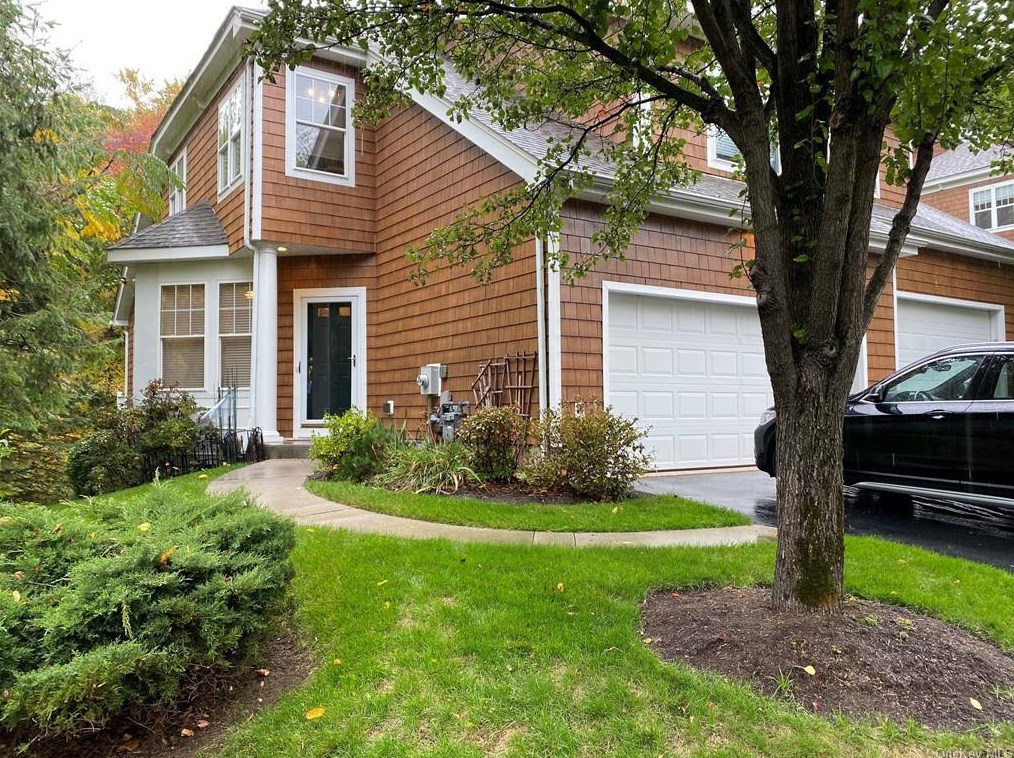 1 Wyldwood Dr, North Tarrytown, NY 10591