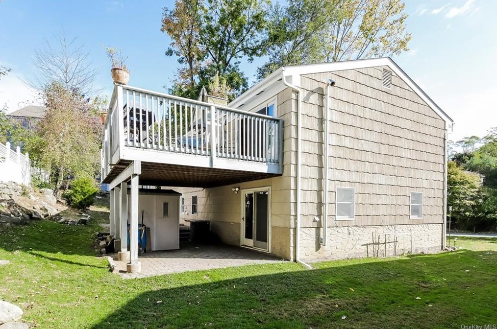 17 Willow Ln, Irvington On Hudson NY  exterior