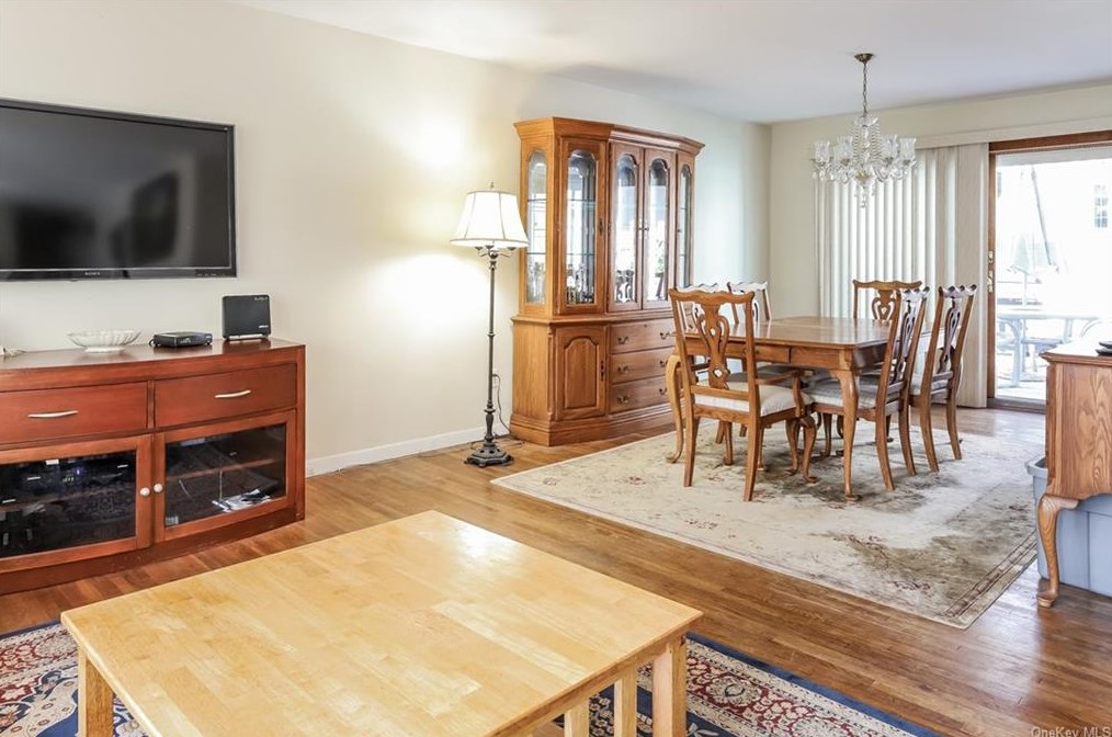 17 Willow Ln, Irvington On Hudson NY  exterior