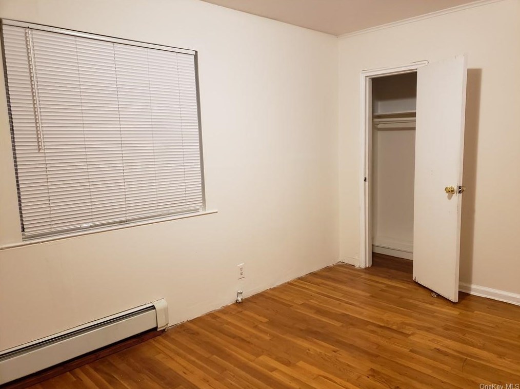 116 Livingston Ave, Yonkers NY 10705-1992 exterior