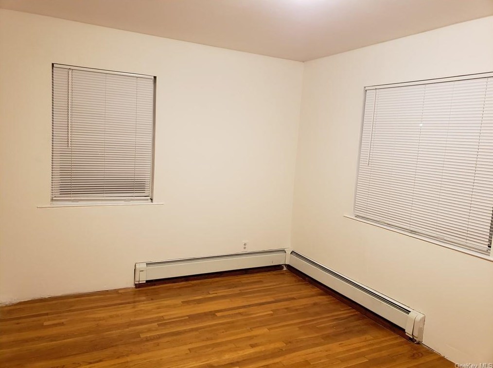 116 Livingston Ave, Yonkers NY 10705-1992 exterior