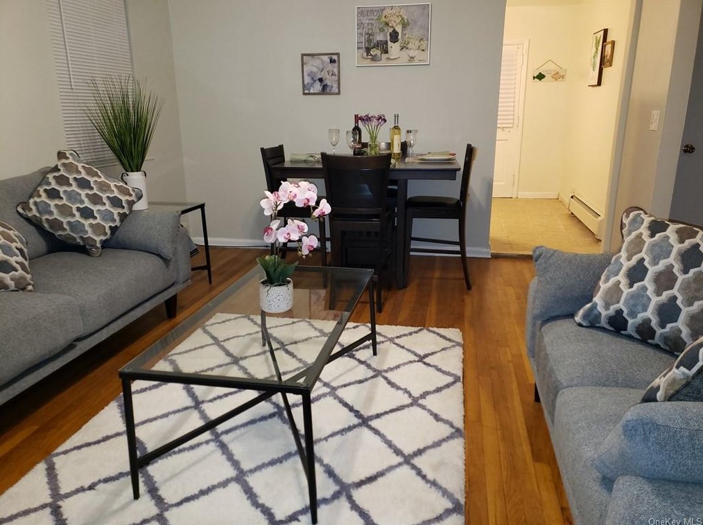 116 Livingston Ave, Yonkers NY 10705-1992 exterior