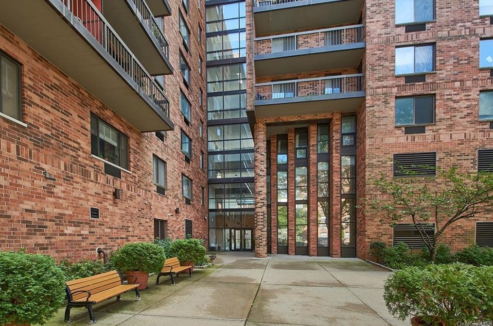 50 Columbus Ave Apt 607, Yonkers, NY 10707