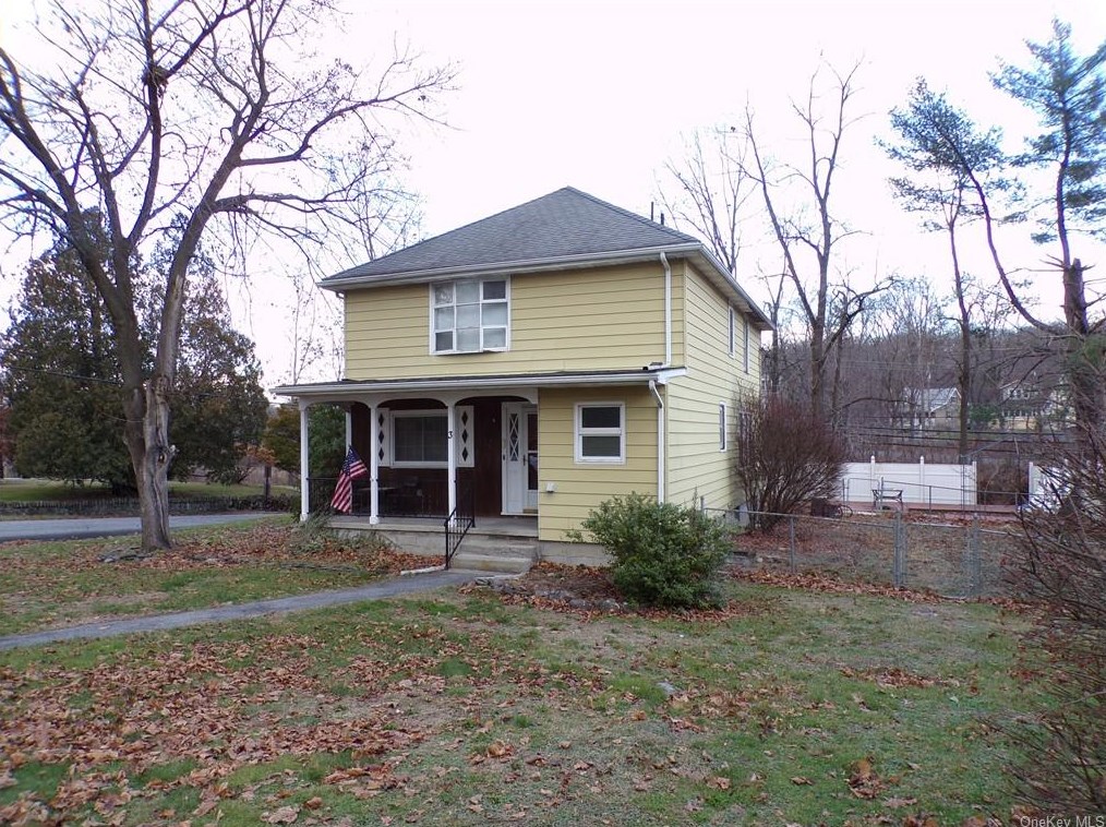 3 Wintergreen Ave, Newburgh, NY 12550-3027