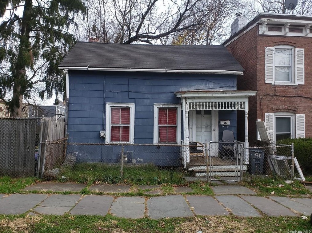 50 Carpenter Ave, Newburgh, NY 12550-4809
