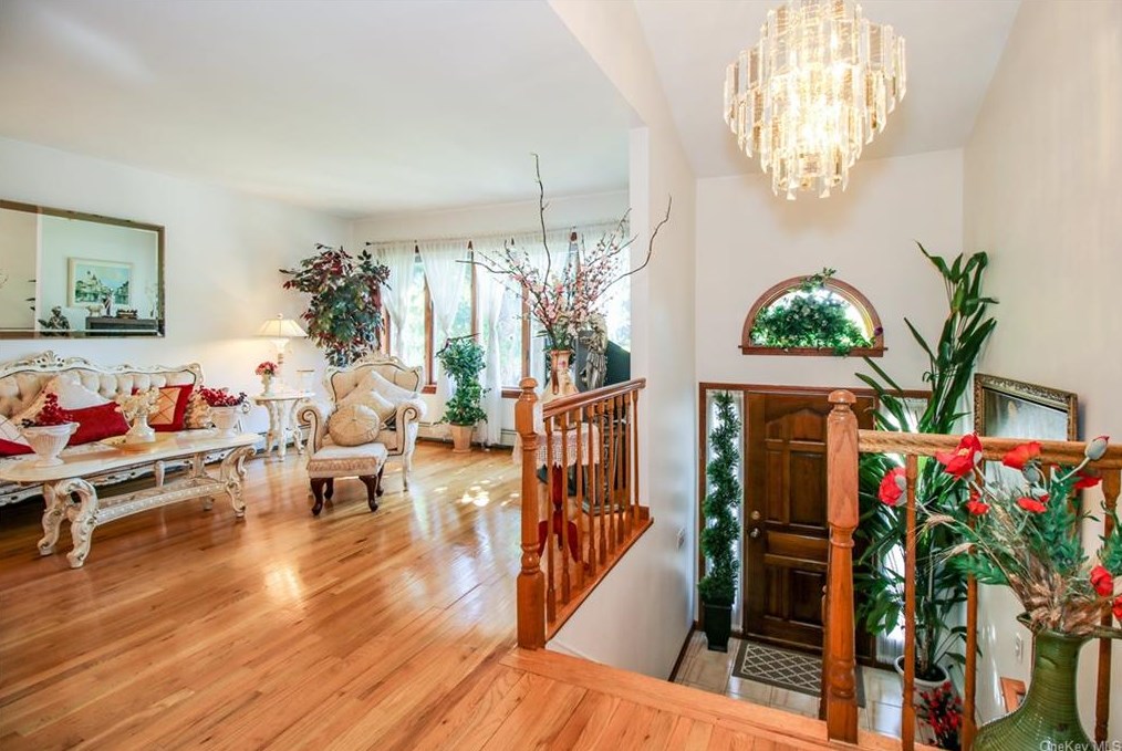 56 Hughes Ter, Yonkers, NY 10701-1742