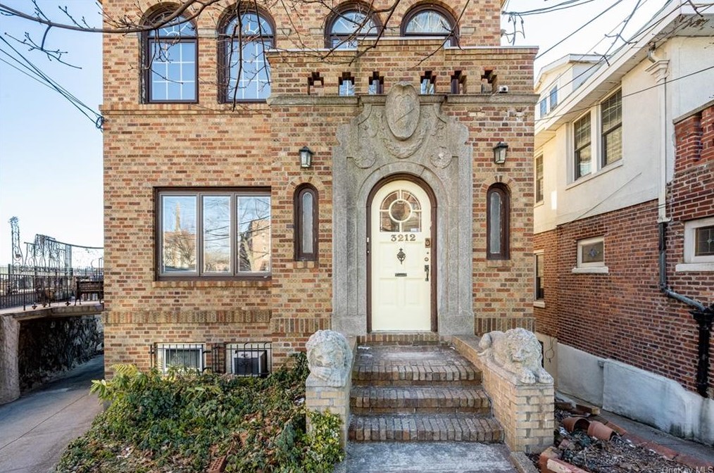 3212 Cambridge Ave #2, Bronx, NY 10463