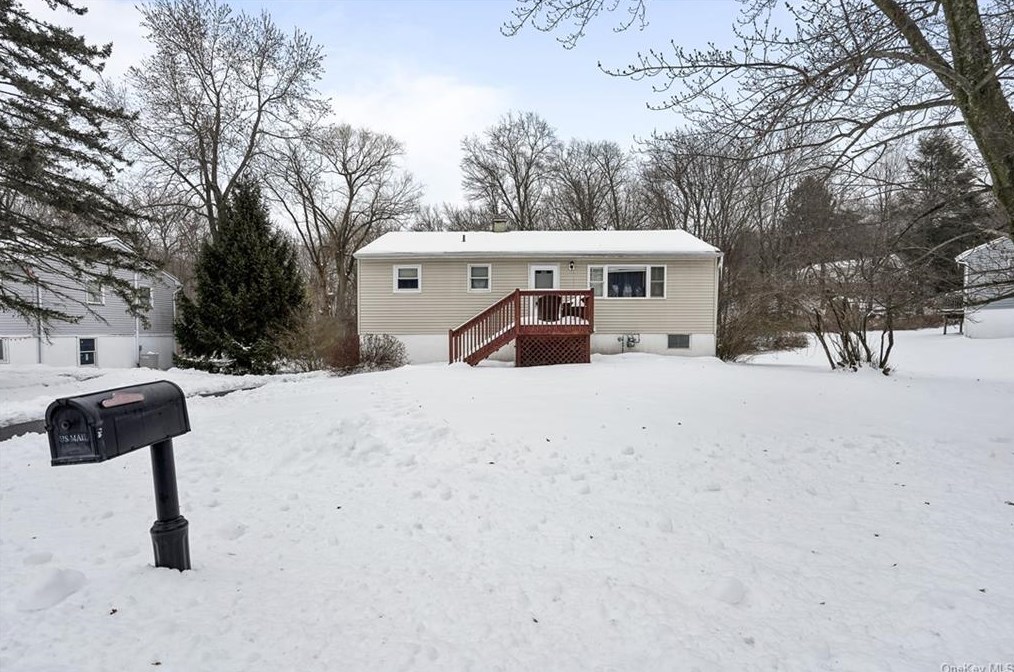 39 Duelk Ave, Monroe, NY 10950-2021