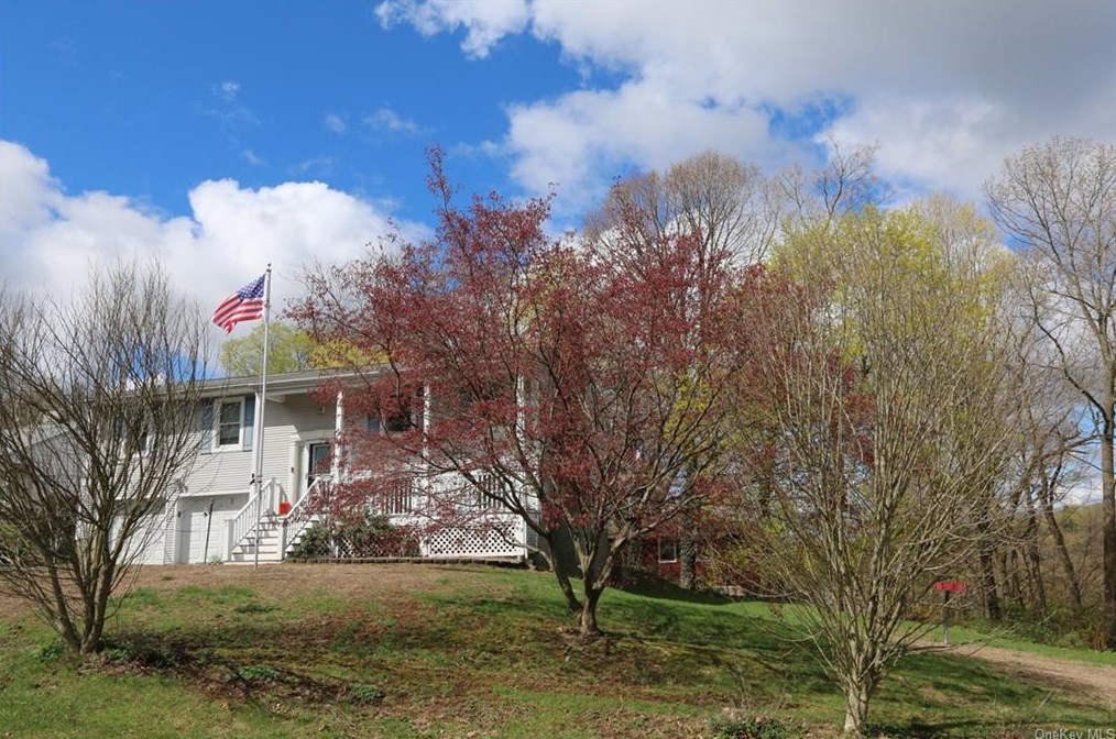 9 Di Rubbo Dr, Cortlandt Manor, NY 10567-2613