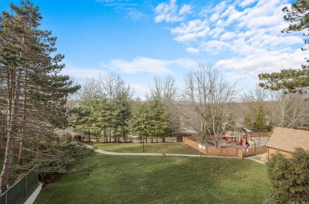 23 Oriole Ln, Croton On Hudson, NY 10520-1534