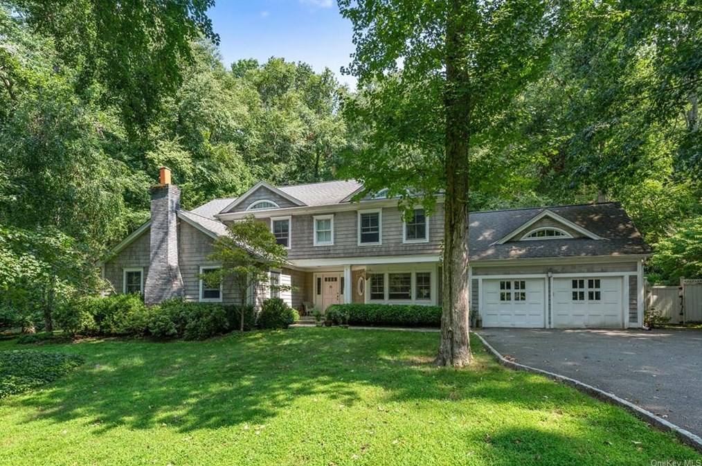 21 Appleby Dr, Bedford, NY 10506-1340