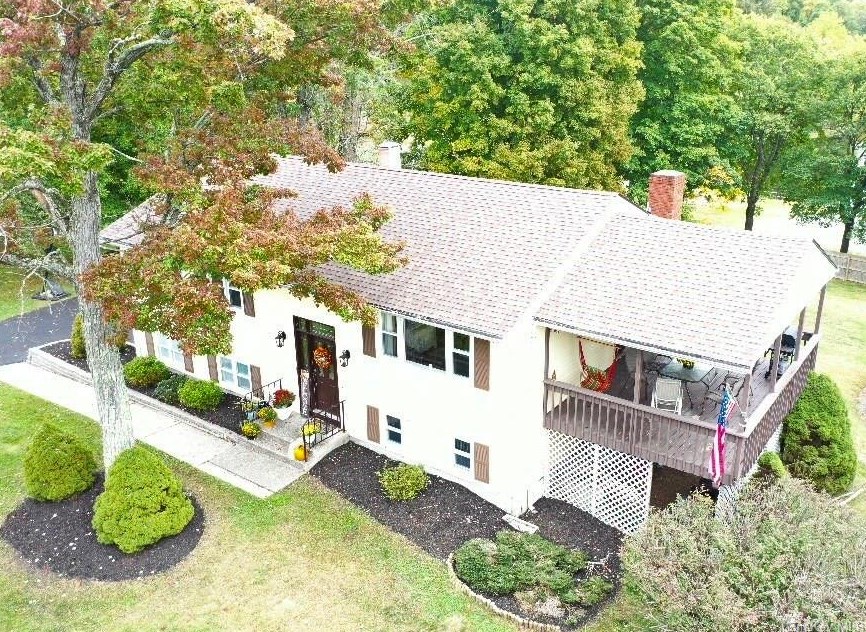 6 Clinton Ct, Monroe, NY 10950-3720