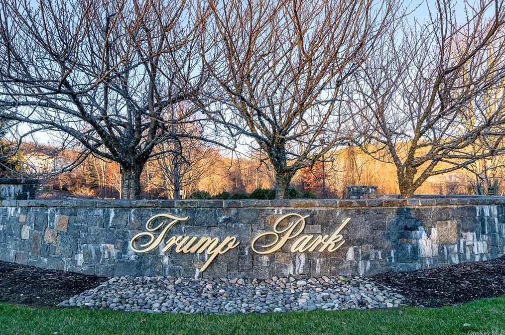 506 Trump Park, Shrub Oak, NY 10588