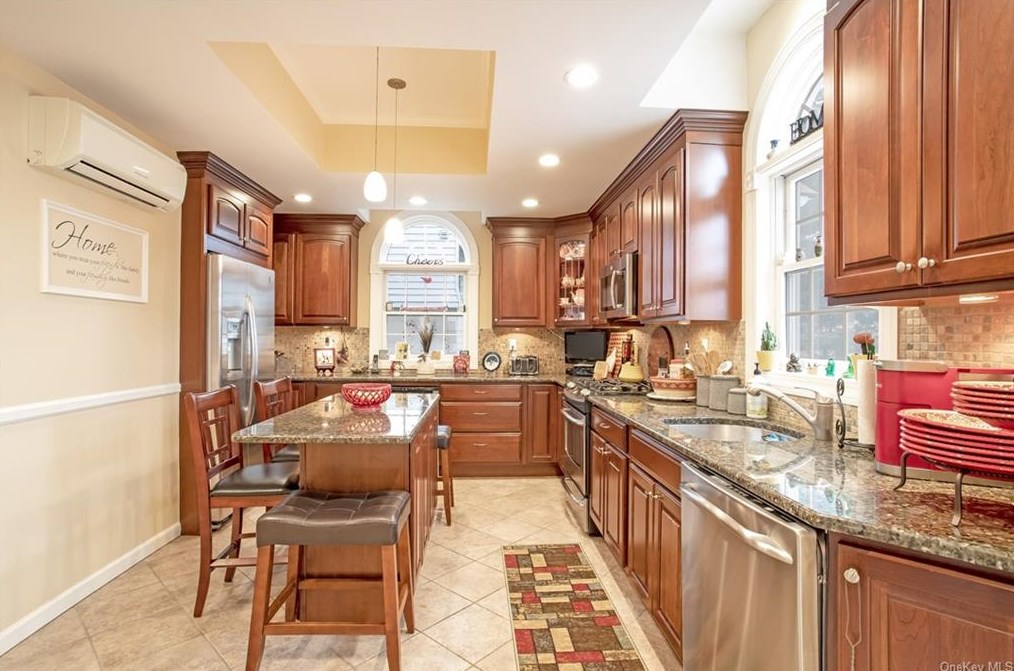 16 Belmont Ter, Yonkers, NY 10703-2102