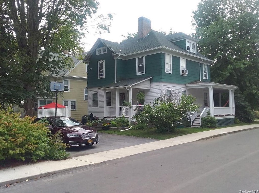 80 N Main St, Monroe, NY 10950