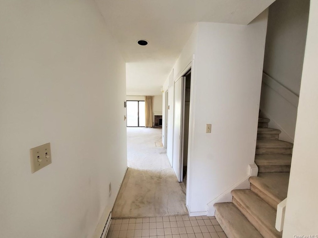 30 Heritage Hills Dr, Somers Town, NY 10589-3184