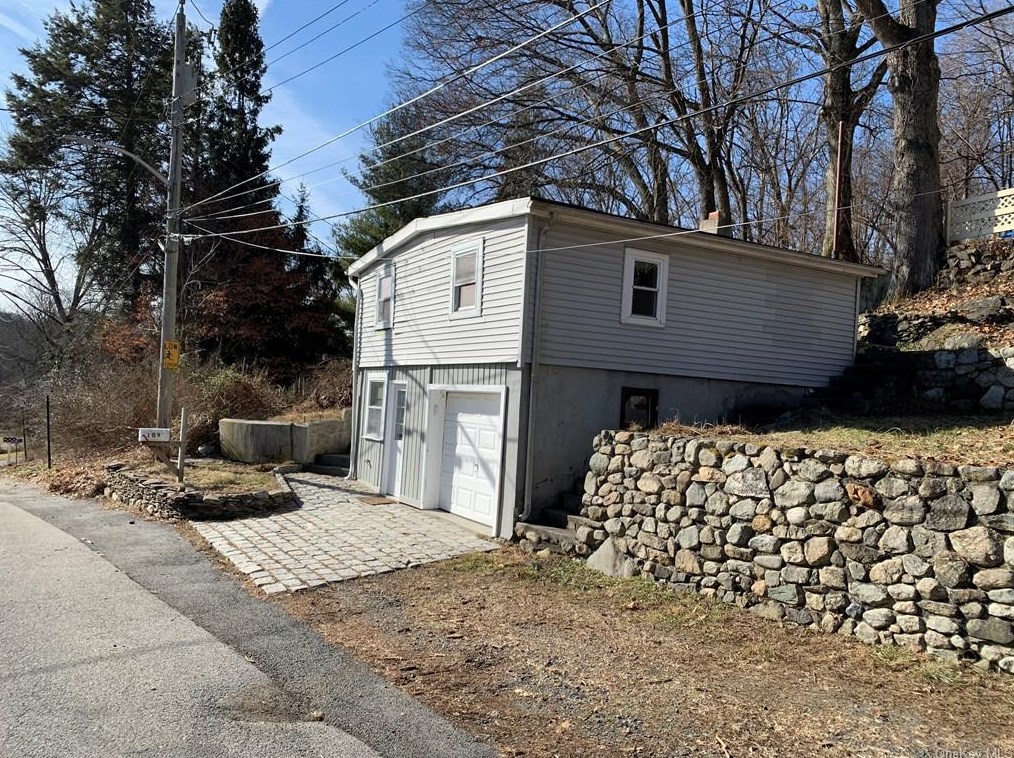 109 Woodale Ave, Peekskill, NY 10566