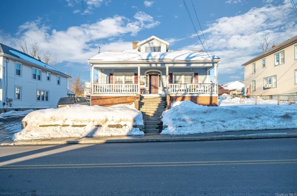 24 Verplanck Ave, Beacon, NY 12508-1714
