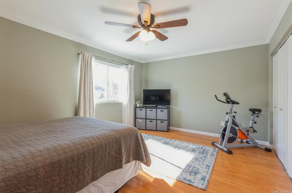 25 Waterview Est, Peekskill NY 10566-4437 exterior