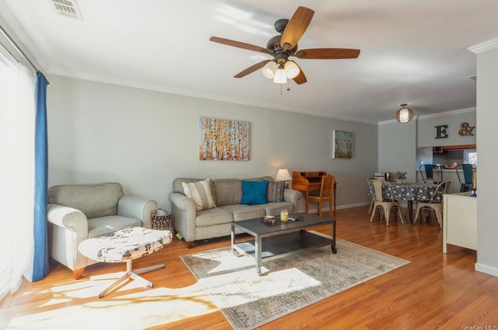 25 Waterview Est, Peekskill NY 10566-4437 exterior