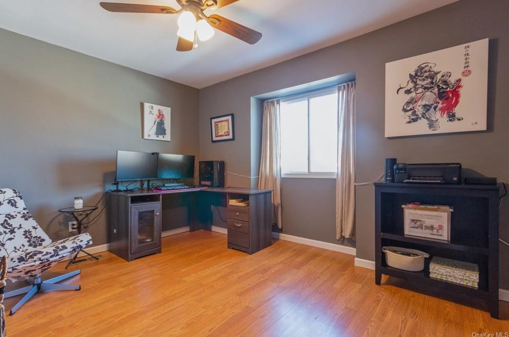 25 Waterview Est, Peekskill NY 10566-4437 exterior