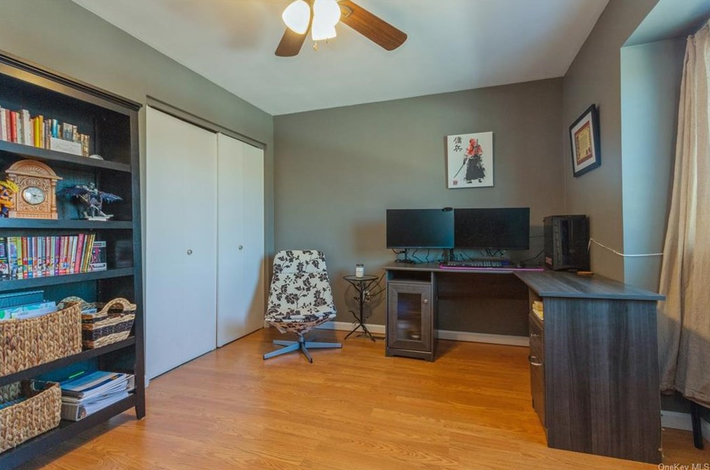 25 Waterview Est, Peekskill NY 10566-4437 exterior