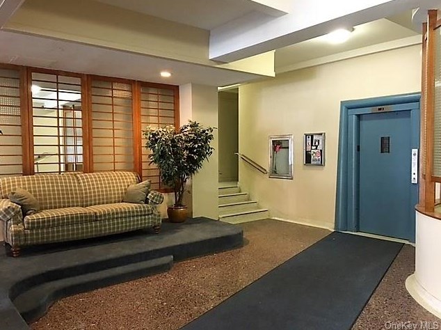 10 Lake St Apt 3b, White Plains, NY