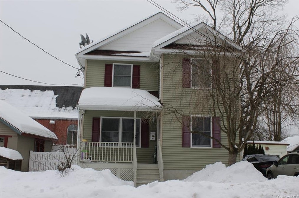 11 Mechanic St, Port Jervis, NY 12771-2828