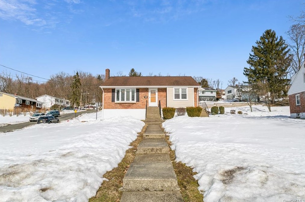 141 W Main St, Stony Point, NY 10980