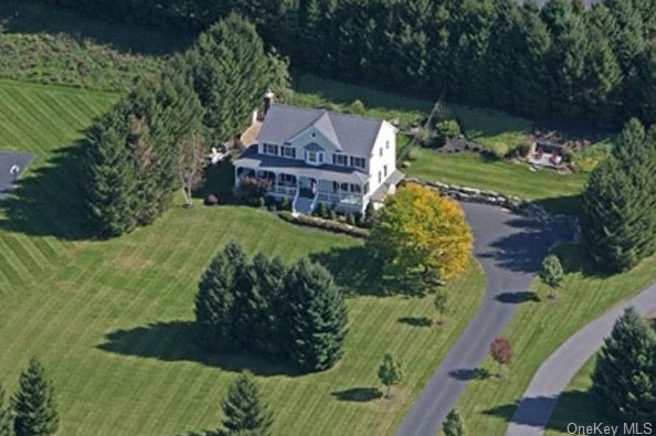 16 Spruce Hill Ln, Goshen, NY 10924-5711