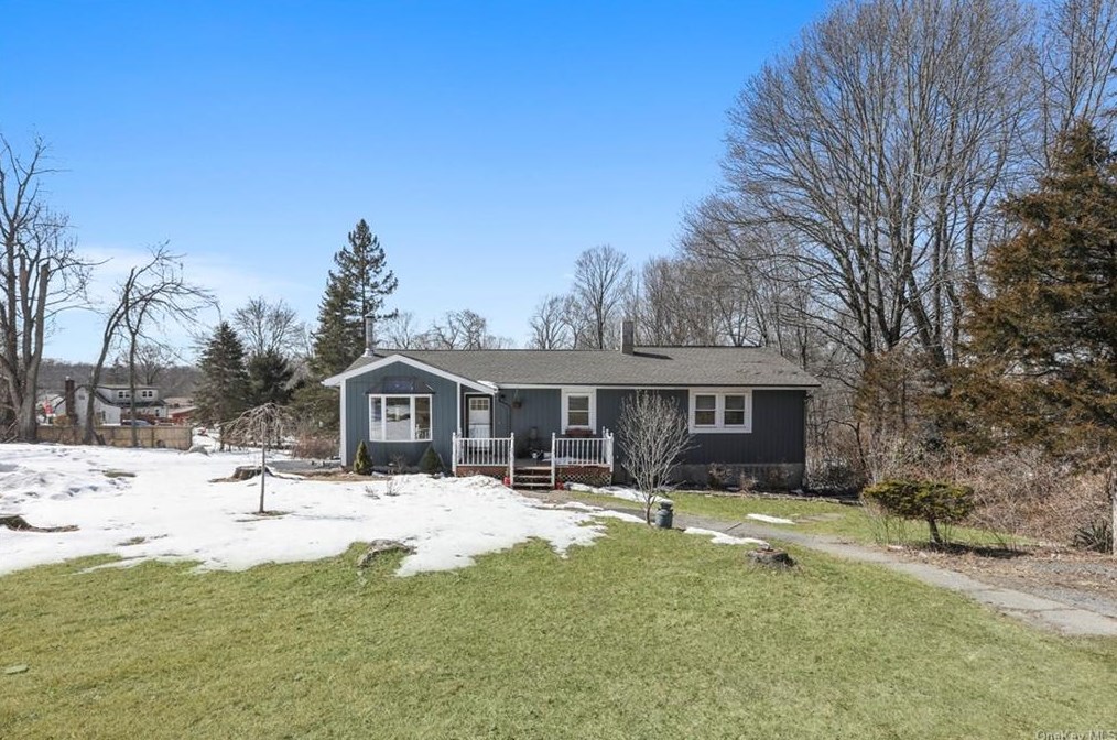 60 Chief Nimham Dr, Kent Lakes, NY 10512