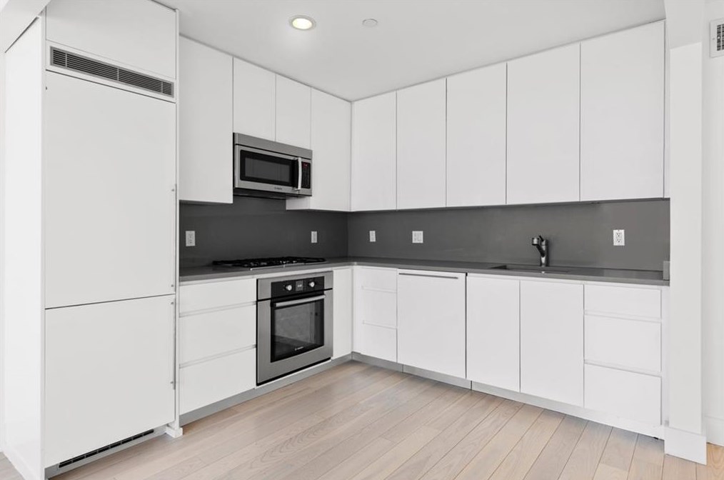 109 Gold St Apt 2e, Brooklyn, NY