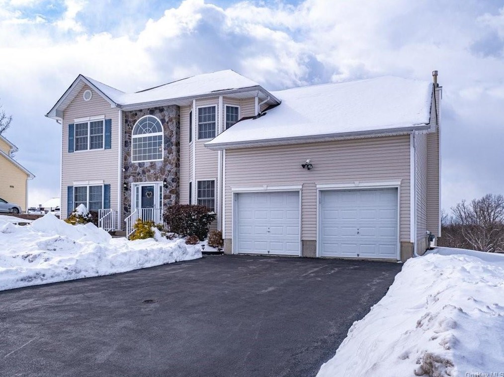 3517 John Paul Jones Ln, Newburgh, NY 12553-4942