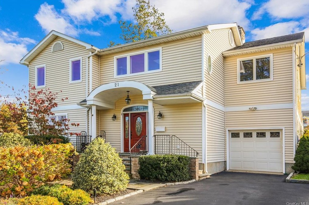 21 Lookout Pl, Ardsley, NY 10502-1201