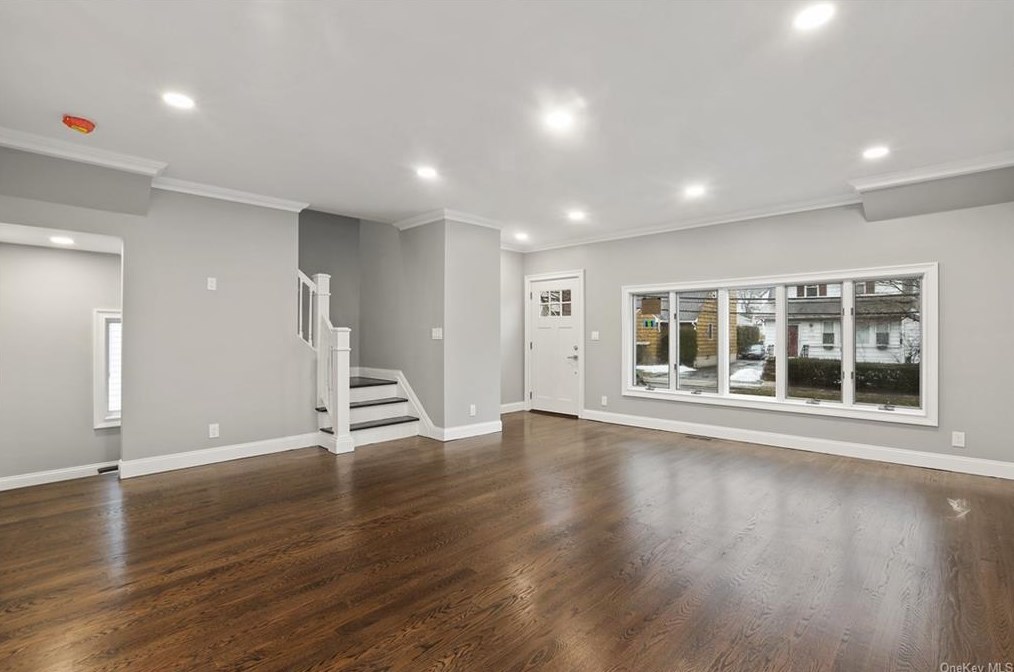 618 First St, Mamaroneck, NY 10543